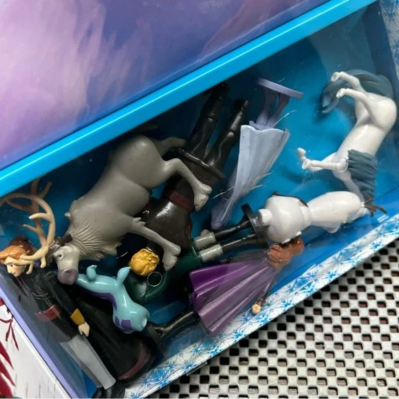 Phidal Publishing Disney Frozen 2 My Busy Books Storybook Figurines Playmat New - Picture 16 of 16